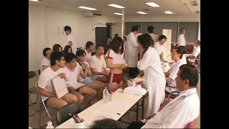 羞恥!男の目の前で裸にされる○学生!女子大生!熟れたOL!男女混合健康診断作品集