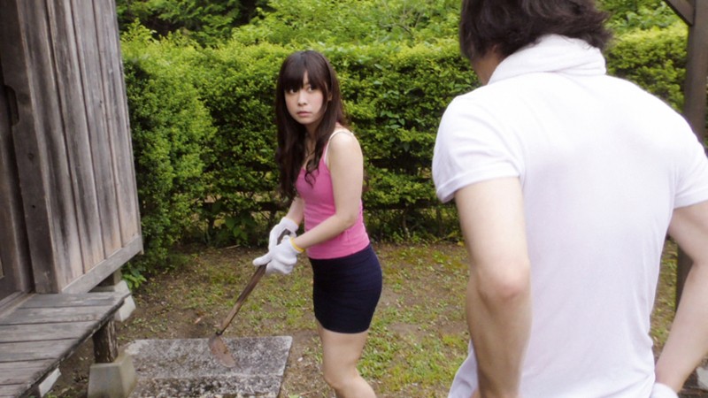 田舎に嫁いだ若妻が村の農家に寝取られて…中出しされて…千野くるみ