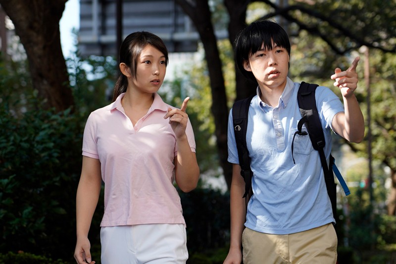 愛する妻をジジイに寝取られた介護の現場 あんなに老人を毛嫌いしてた妻がベロチューしながら自ら腰振って中出しを哀願するなんて… 桐谷なお (DOD)