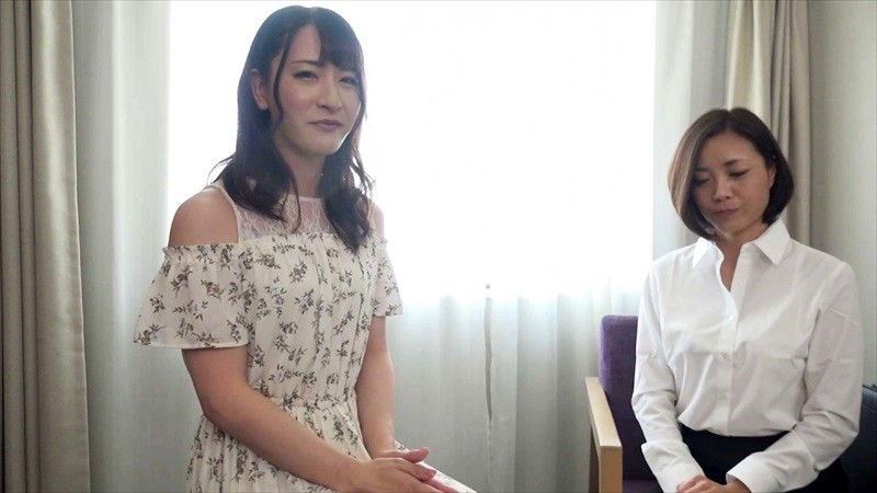 【数量限定】カワイすぎるオトコノコ桃マリが素人娘をガチナンパ 生写真付き