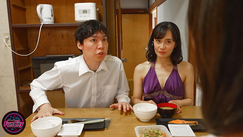 異常いぞん家族 私の夫は、同じ家に住む引きこもり20年の実の姉のおっぱいを今でも吸い続け、依存関係を肯定しています。平岡里枝子