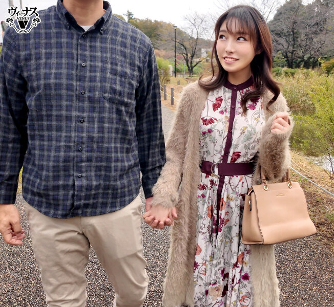 人妻中出し温泉不倫旅〜夫に内緒でハメまくりの一泊二日、背徳SEXドキュメント〜 花里アカリ