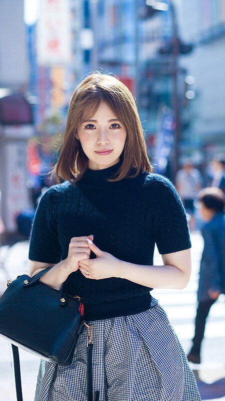 【清楚で品良くセレブな人妻たち】 ナンパ中出し ラグジュアリーエロス 12人4時間SP3