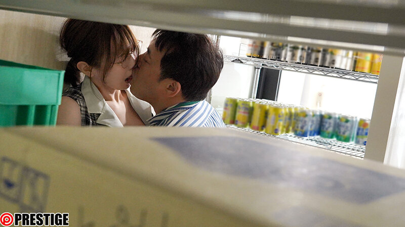 【数量限定】中年男のねっちょりセックスに溺れる文系女子。粘着性高湿度サイレントセックス 釈アリス 特典DVD付き