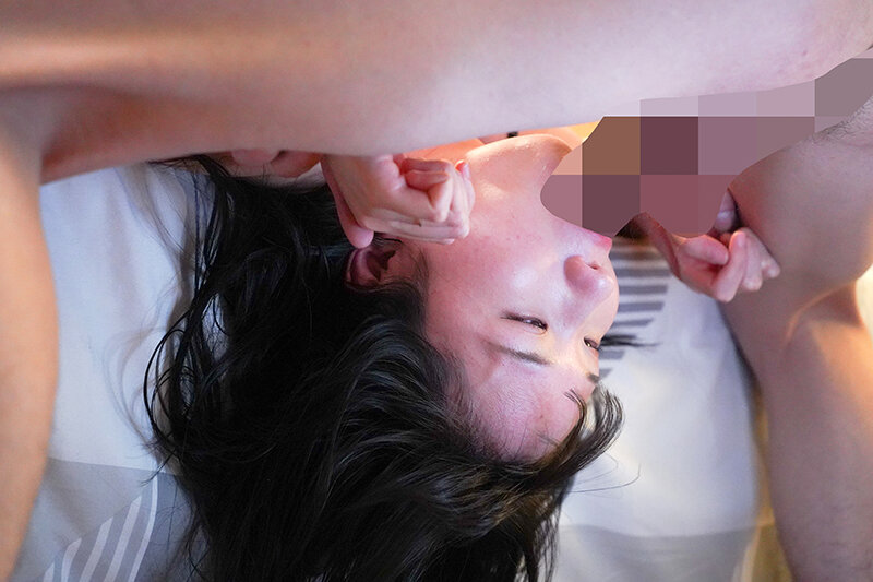 【FANZA限定】DV夫との生活に疲れ果て媚薬に手を出してしまった人妻 / 森咲はるの チェキとパンティと生写真付き
